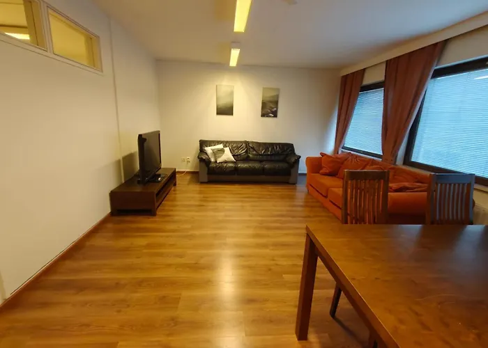 דירה Large Center רובניימי