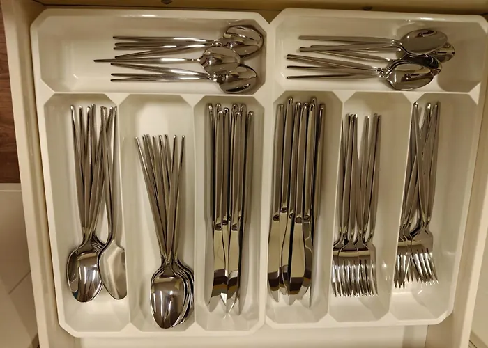 Large Center דירה *