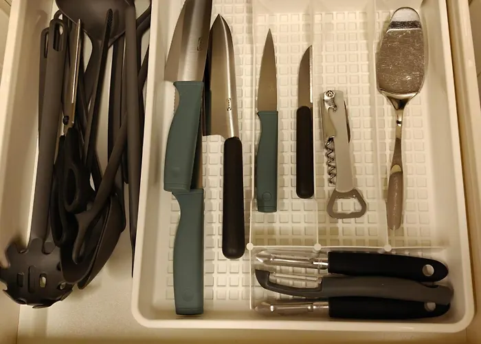 Large Center * רובניימי